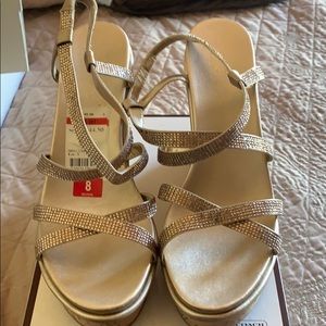 NINE WEST SANDALS